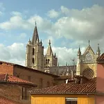 Cano Badillo 7 By Aroom Vut- Le- 919 * Leon