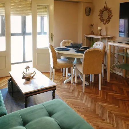 Lägenhet Piso Plaza Mayor Humedo Con Parking Incluido