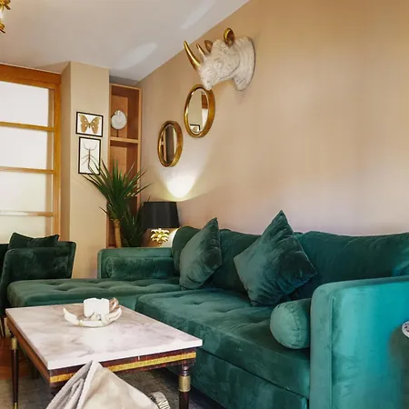 Piso Plaza Mayor Humedo Con Parking Incluido