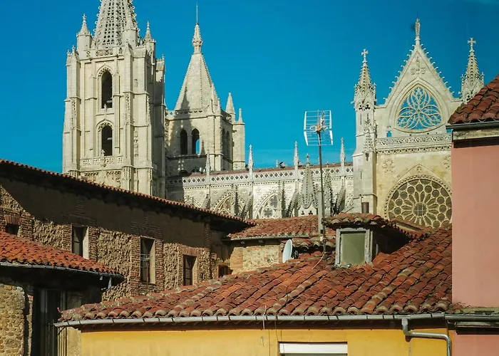 شقة Piso Plaza Mayor Humedo Con Parking Incluido ليون