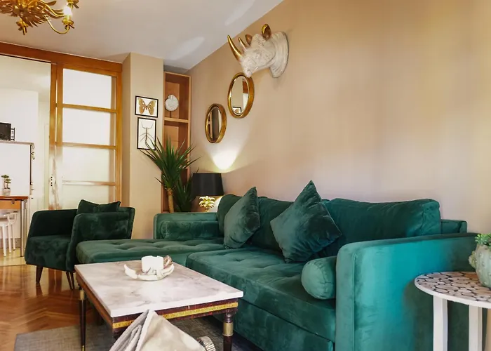 Piso Plaza Mayor Humedo Con Parking Incluido