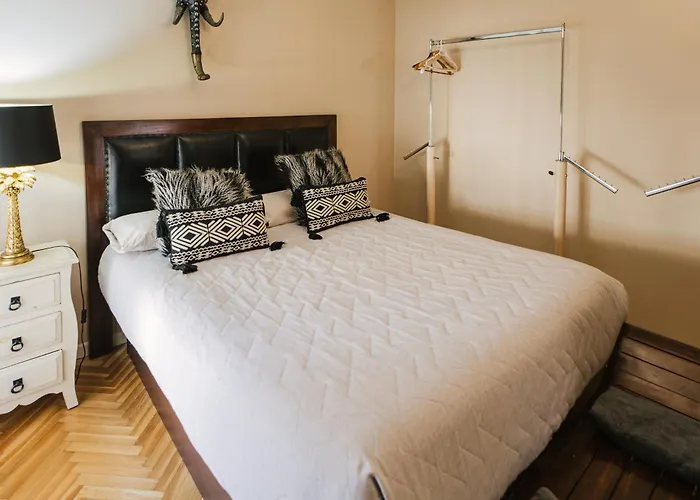 Piso Plaza Mayor Humedo Con Parking Incluido