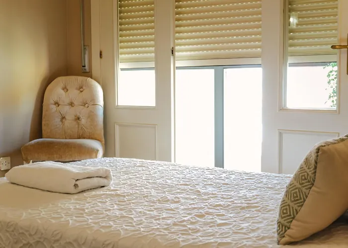 Piso Plaza Mayor Humedo Con Parking Incluido شقة *